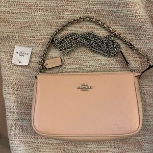 Pink Coach Purse 🛍